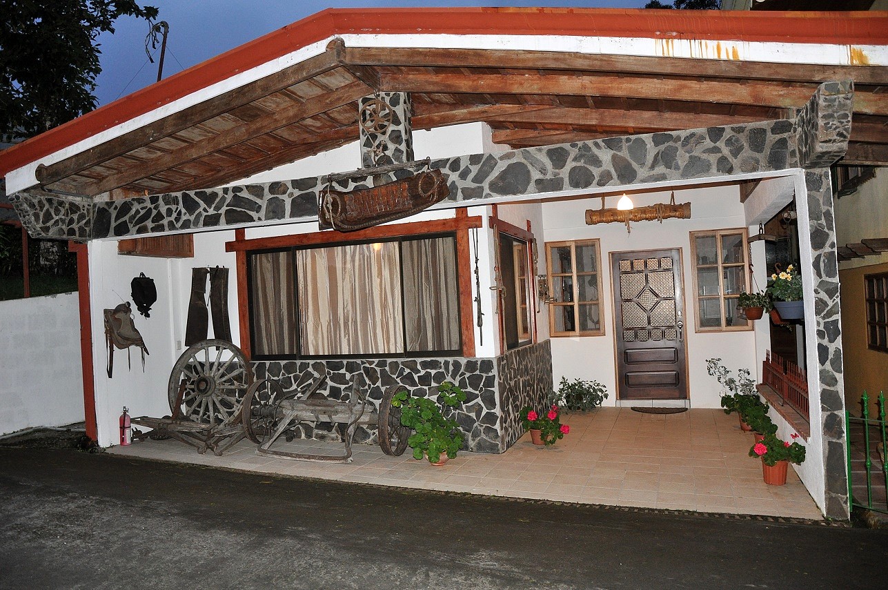https://mountainlodgechetica.com/wp-content/uploads/2019/06/bonanza-1.jpg