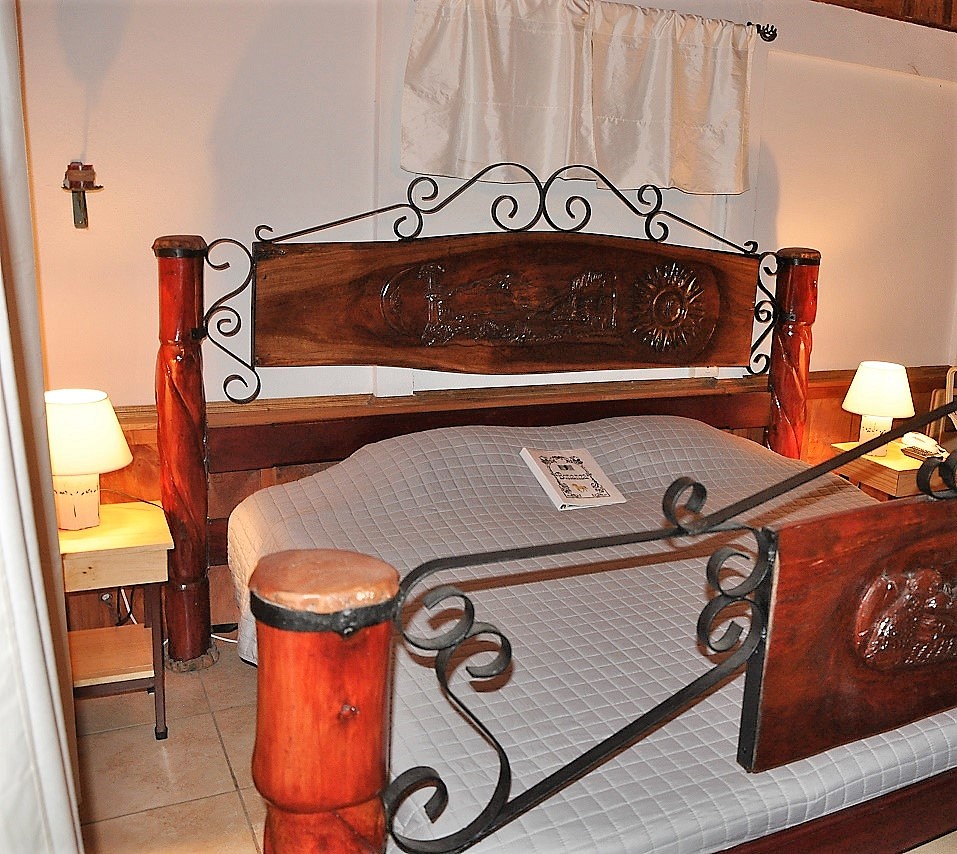 https://mountainlodgechetica.com/wp-content/uploads/2019/06/bonanza-6.jpg