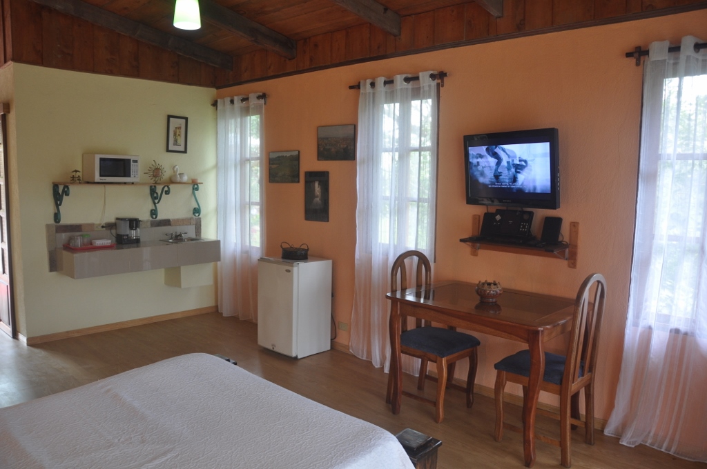 https://mountainlodgechetica.com/wp-content/uploads/2019/06/tuscany-5.jpg